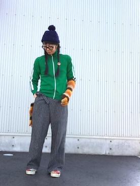 「アイテム（ジャージ）」を使った、アッコさん（レディース・162cm）の冬コーディネート