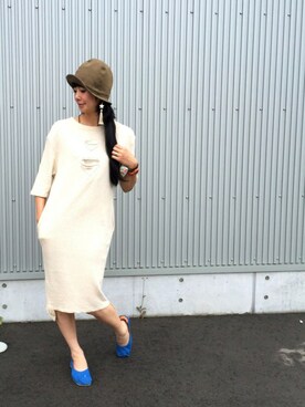 「アイテム（ヘアゴム）」を使った、アッコさん（レディース・162cm）の夏コーディネート