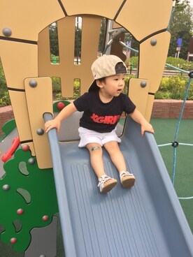 「abcd（ナシ）のアイテム（キャップ）」を使った、aoiさん（キッズ・80cm）の夏コーディネート