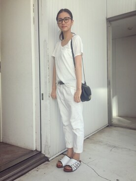 「BEAUTY&YOUTH UNITED ARROWS（ビューティーアンドユースユナイテッドアローズ）の【WEB限定】by ※∵デニムテーパード9分丈パンツ　◆（デニムパンツ）」を使った、鳳山えりさん（レディース・165cm）の夏コーディネート