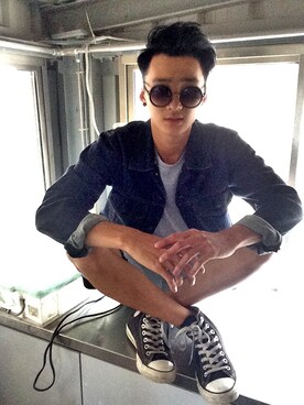 「CONVERSE（コンバース）のアイテム（その他）」を使った、史宗正さん（メンズ・175cm）の春コーディネート