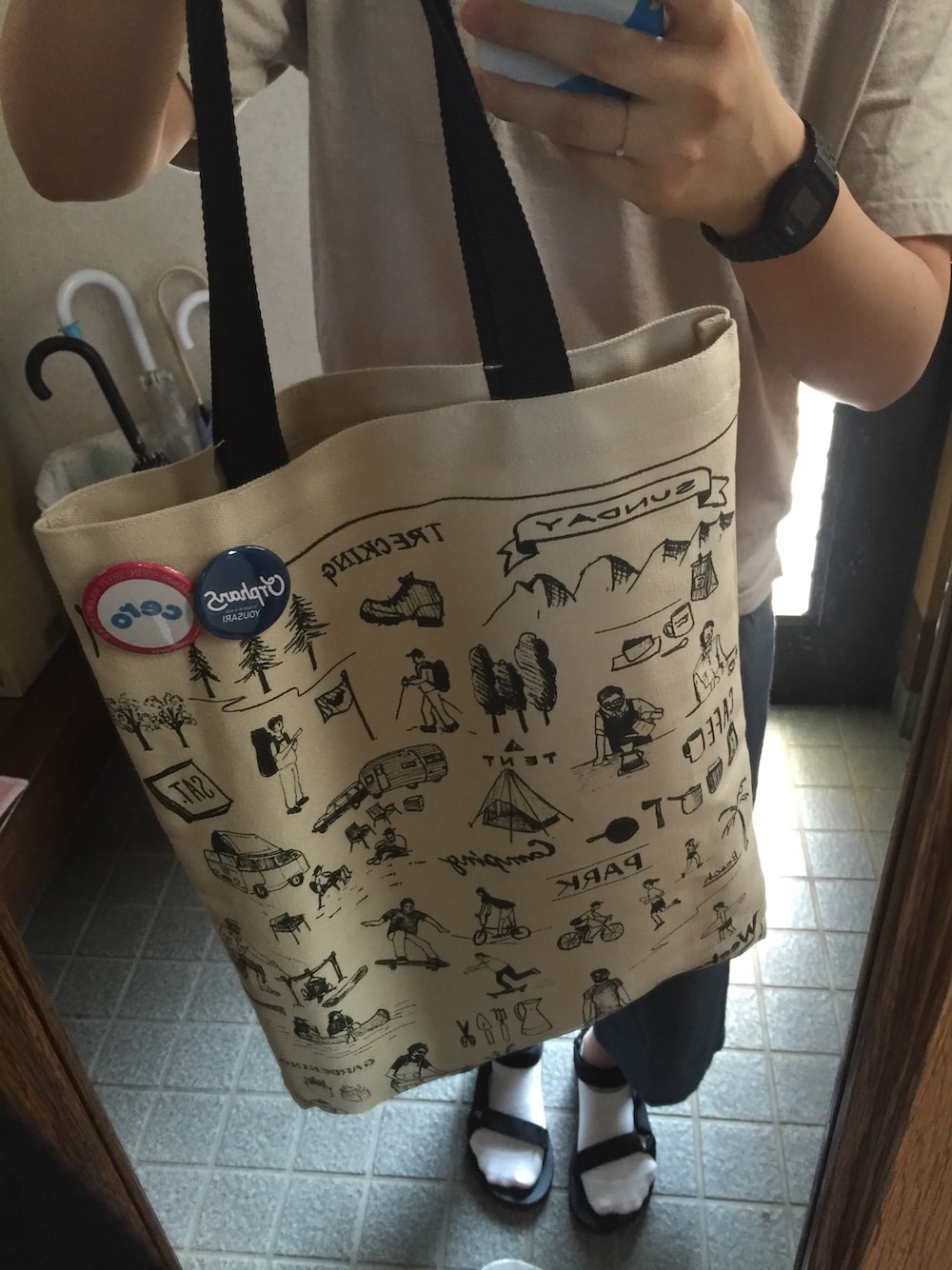 「ポケットＴシャツ、ゆるパンツ、teva」｜「weekendのアイテム（トートバッグ、ホワイト系）」を使った、さっささん（レディース・162cm）の夏コーディネートの1枚目の写真