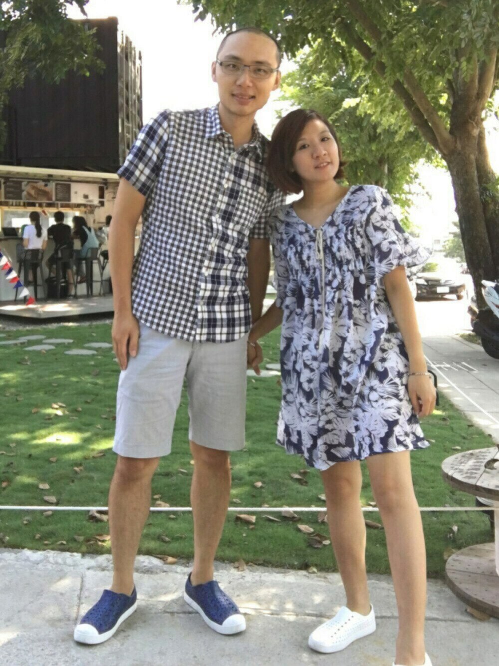 「夏、手作り、180cm、155cm、台中、ootd」｜「UNIQLOのアイテム（シャツ/ブラウス、ブルー系）」を使った、Chia Ling Hsuさん（レディース・155cm）の秋コーディネートの1枚目の写真