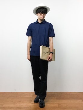 「unrelaxing（アンリラクシング）のアイテム（スラックス）」を使った、武井一輝さん（メンズ・172cm）の夏コーディネート