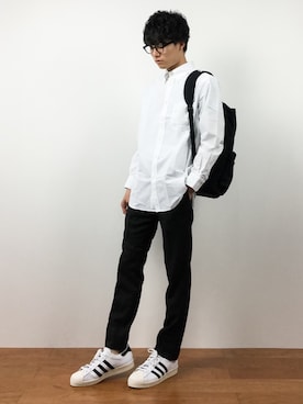 「unrelaxing（アンリラクシング）のアイテム（トップス）」を使った、武井一輝さん（メンズ・173cm）の秋コーディネート