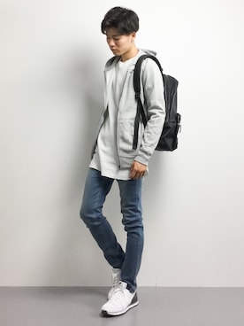 「improves（インプローブス）のアイテム（パーカー）」を使った、武井一輝さん（メンズ・173cm）の秋コーディネート