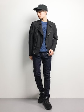 「Sport Performance（スポーツパフォーマンス）のアイテム」を使った、武井一輝さん（メンズ・173cm）の秋コーディネート