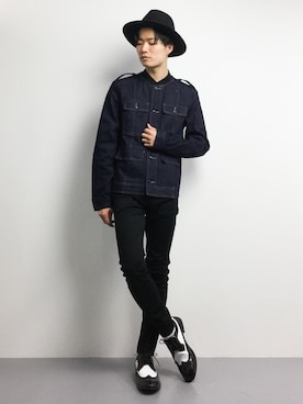 「5351 POUR LES HOMMES（ゴーサンゴーイチプールオム）のアイテム（デニムジャケット）」を使った、武井一輝さん（メンズ・173cm）の冬コーディネート