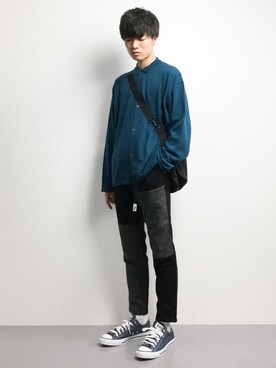 「STUDIOUS（ステュディオス）のアイテム（バッグ）」を使った、武井一輝さん（メンズ・173cm）の冬コーディネート