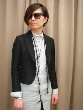 「Ann DEMEULEMEESTER（アンドゥムルメステール）のアイテム（アクセサリー）」を使った、Akira Hiedaさん（メンズ・175cm）の秋コーディネート