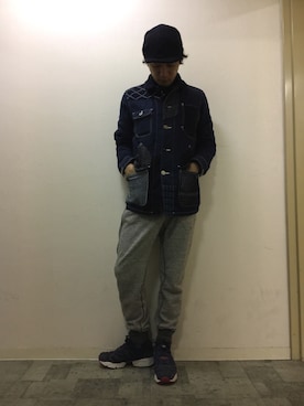 「アイテム（キャスケット、ブルー系）」を使った、チャムさん（メンズ・168cm）の秋コーディネート