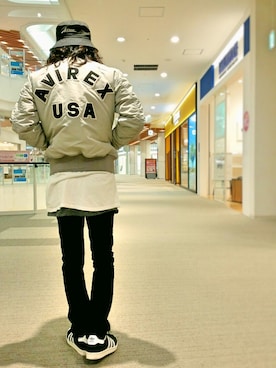 「バックプリント」｜「アイテム（MA-1）」を使った、mr.sakuraiさん（メンズ・169cm）の夏コーディネート