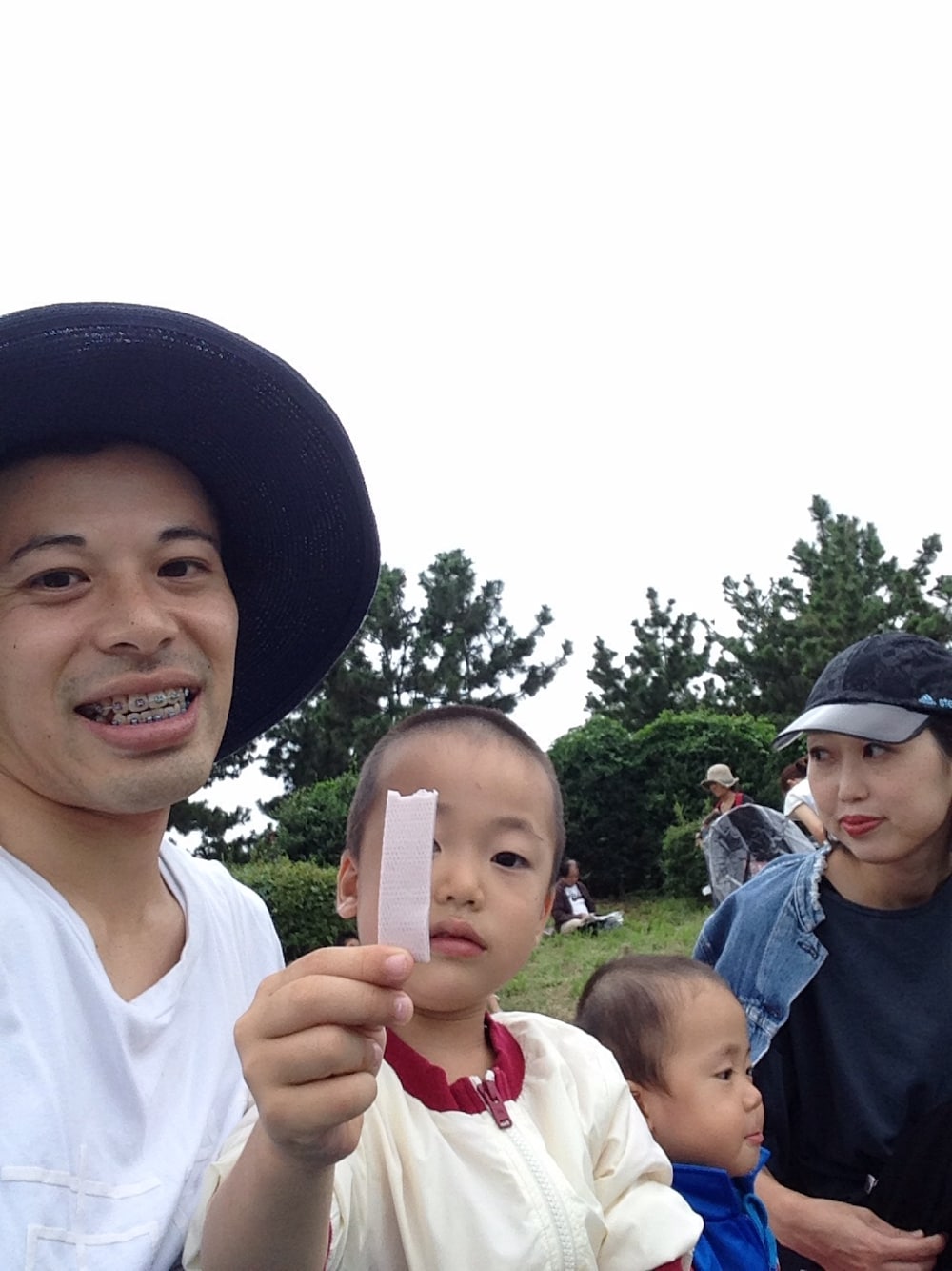 「夏フェス、秋のコーデ、休日スタイル、ikumi、adidas by Stella McCartney」｜「KIJIMA TAKAYUKIのKIJIMA TAKAYUKIハット（ハット、ブルー系）」を使った、マーチンさん（メンズ・170cm）の夏コーディネートの1枚目の写真