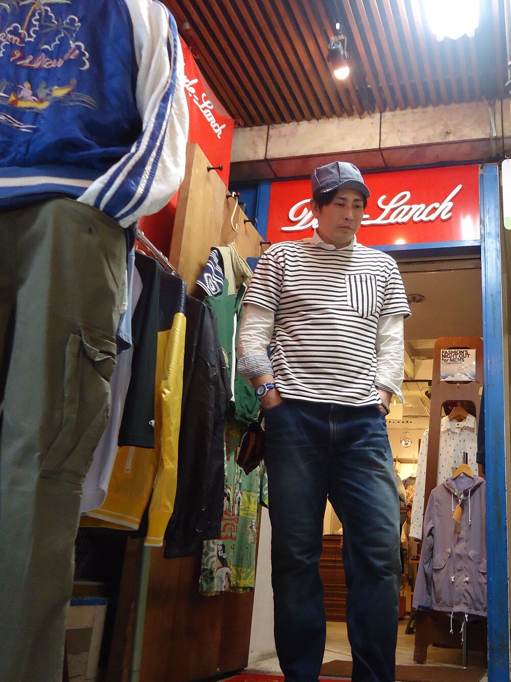 「アメカジ、ボーダートップス、ハマダー、カスタム、VANSのスニーカー、敬礼、うにゅー顔、青組、ボーダーフェス」｜「HOUSTONの小窓①　Houston　バスクシャツ　半そでにOriginal「ポッケ」カスタム（Tシャツ/カットソー、ブルー系）」を使った、デュードランチたっちゃんさん（メンズ・187cm）の春コーディネートの1枚目の写真