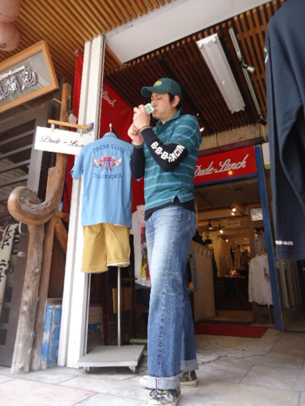 デュードランチたっちゃんさんの「小窓①　Front Style！（Levi's）」を使ったコーディネートの1枚目の写真