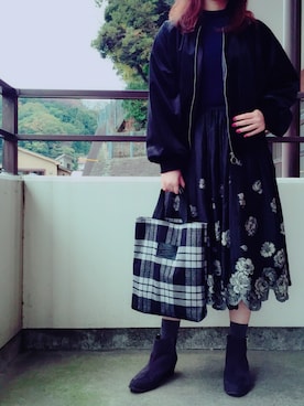 「DHOLIC（ディーホリック）のアイテム（ブルゾン）」を使った、まっこさん（レディース・157cm）の秋コーディネート