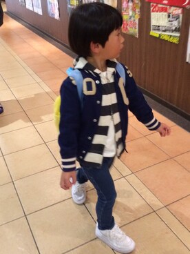 「DENIM DUNGAREE（デニムダンガリー）のアイテム（ブルゾン）」を使った、SHIONさん（キッズ・110cm）の秋コーディネート