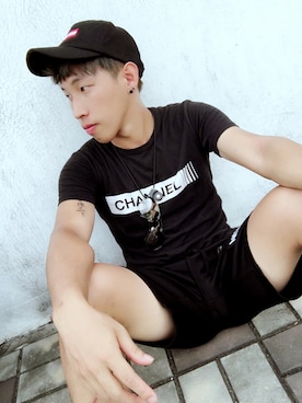「Champion（チャンピオン）のアイテム（デニムパンツ）」を使った、吳冠德さん（メンズ・172cm）の夏コーディネート