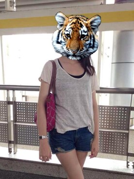 「LONGCHAMP（ロンシャン）のPLIAGE（トートバッグ、ブラウン系）」を使った、zoelioaさん（レディース・171cm）の夏コーディネート