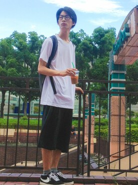 「KRIS VAN ASSCHE（クリスヴァンアッシュ）のアイテム（パンツ）」を使った、KIKAKUさん（メンズ・175cm）の夏コーディネート