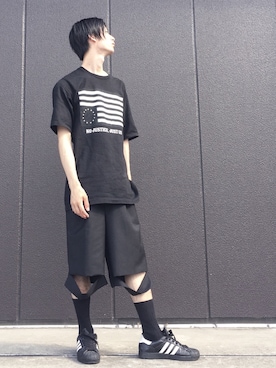 「KRIS VAN ASSCHE（クリスヴァンアッシュ）のアイテム（パンツ）」を使った、KIKAKUさん（メンズ・175cm）の夏コーディネート