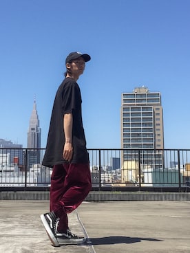 「MYne（マイン）のアイテム（キャップ）」を使った、KIKAKUさん（メンズ・175cm）の春コーディネート