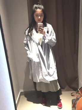 「アイテム（トートバッグ、オレンジ系）」を使った、AgnesChenさん（レディース・168cm）の春コーディネート