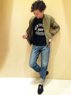 「ロゴニット」｜「アイテム（MA-1）」を使った、DaWaWaさん（メンズ・175cm）の秋コーディネート