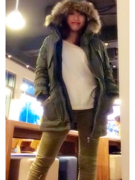 「アイテム（デニムパンツ、グリーン系）」を使った、KimiHsuStyleさん（レディース・158cm）の冬コーディネート