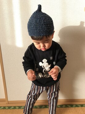「UNIQLO（ユニクロ）のアイテム（ニット/セーター、ブラック系）」を使った、Miiiiiさん（キッズ・100cm）の冬コーディネート