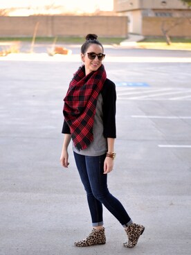 「blanket scarf」｜Signing Steph さん（レディース・157cm）の冬コーディネート