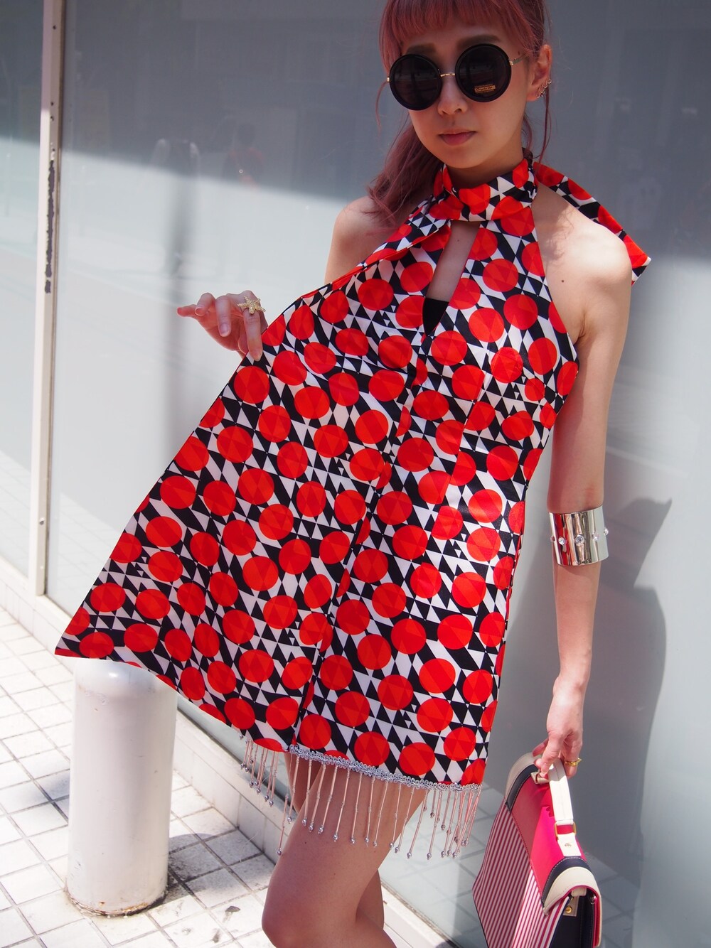 「CUBRUN、GALLERIE、red、柄×柄」｜「GALLERIEのアイテム（ワンピース、レッド系）」を使った、Asuka Yamasakiさん（レディース・160cm）の春コーディネートの1枚目の写真