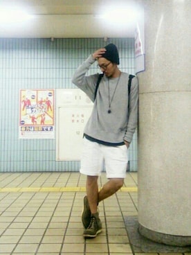 虫コロリけんたさん（メンズ・181cm）の春コーディネート