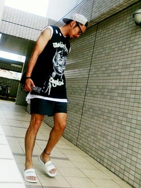 虫コロリけんたさんのコーディネート