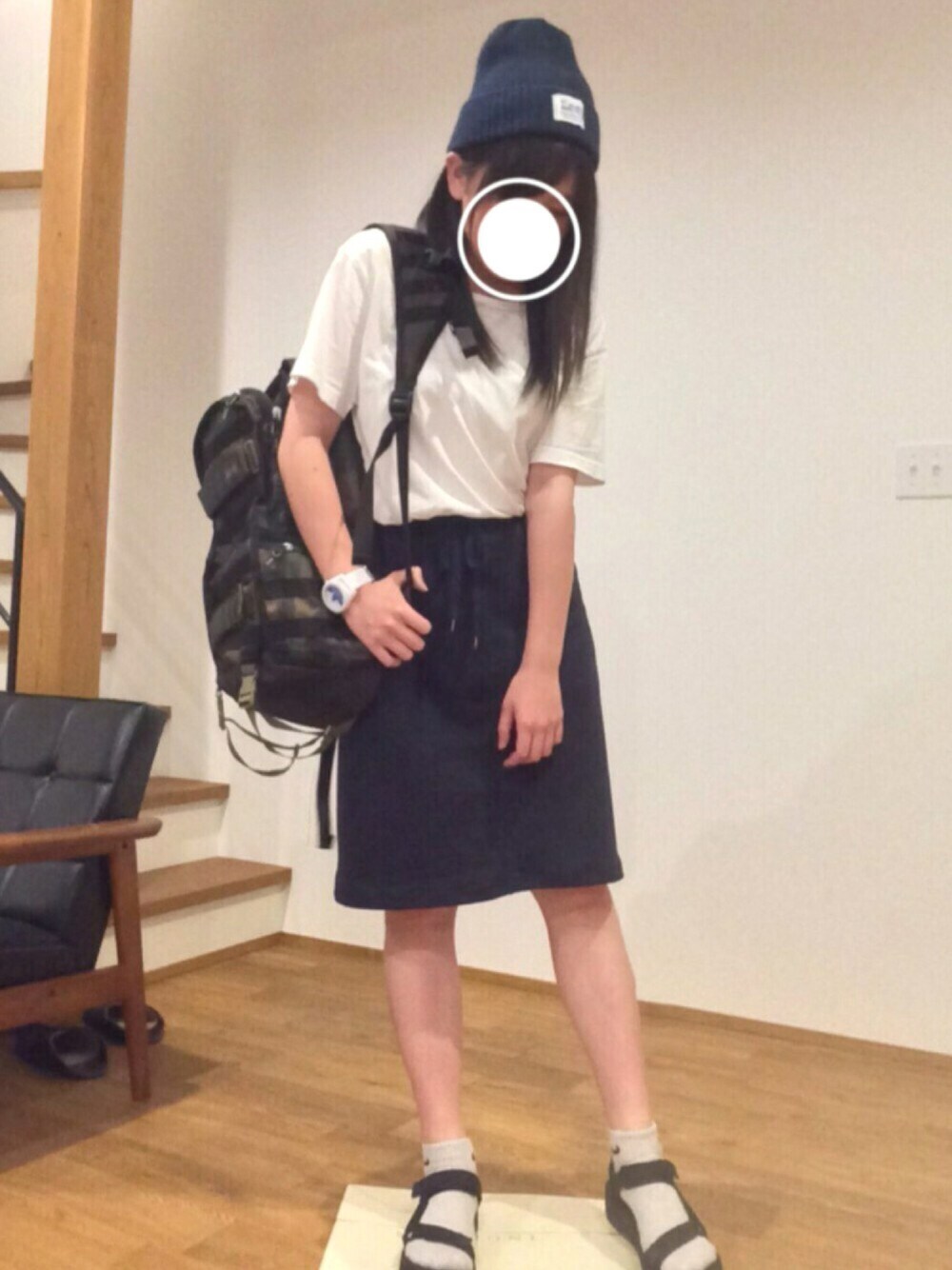 「ネイビー×ホワイト、UNIQLO、GU、nike sb 、NIKE、LEE」｜「UNIQLOのWOMEN スウェットスカート（スカート、ブルー系）」を使った、manaさん（レディース・157cm）の春コーディネートの1枚目の写真