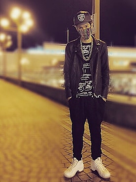 「BASQUIAT（バスキア）のアイテム（スウェット）」を使った、NaOさん（メンズ・173cm）の冬コーディネート