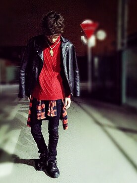 「red」｜「アイテム（ライダースジャケット）」を使った、NaOさん（メンズ・173cm）の冬コーディネート