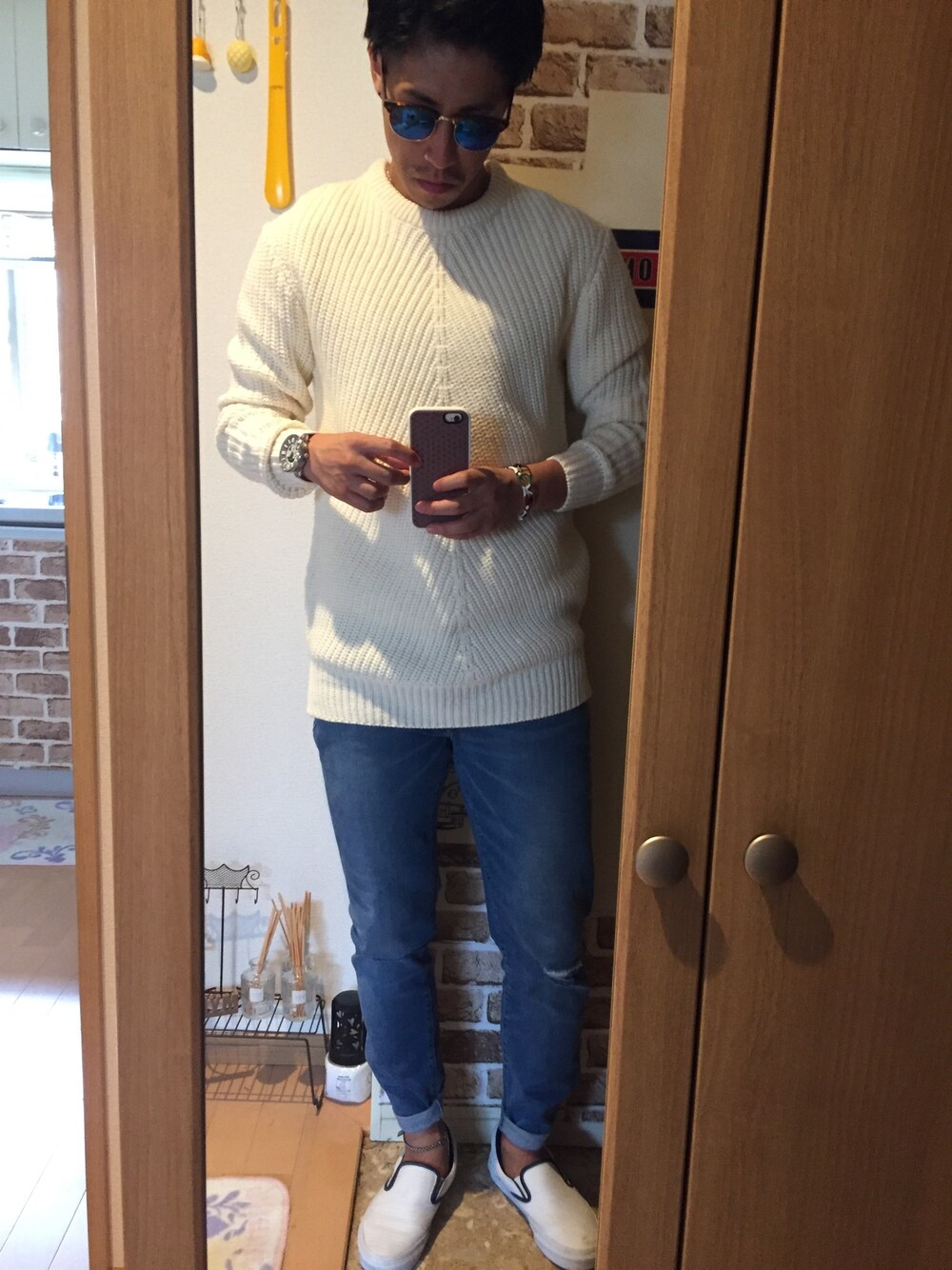「H&Mのアイテム（ニット/セーター、ベージュ系）」を使った、Y.Tさん（メンズ・174cm）の秋コーディネートの1枚目の写真