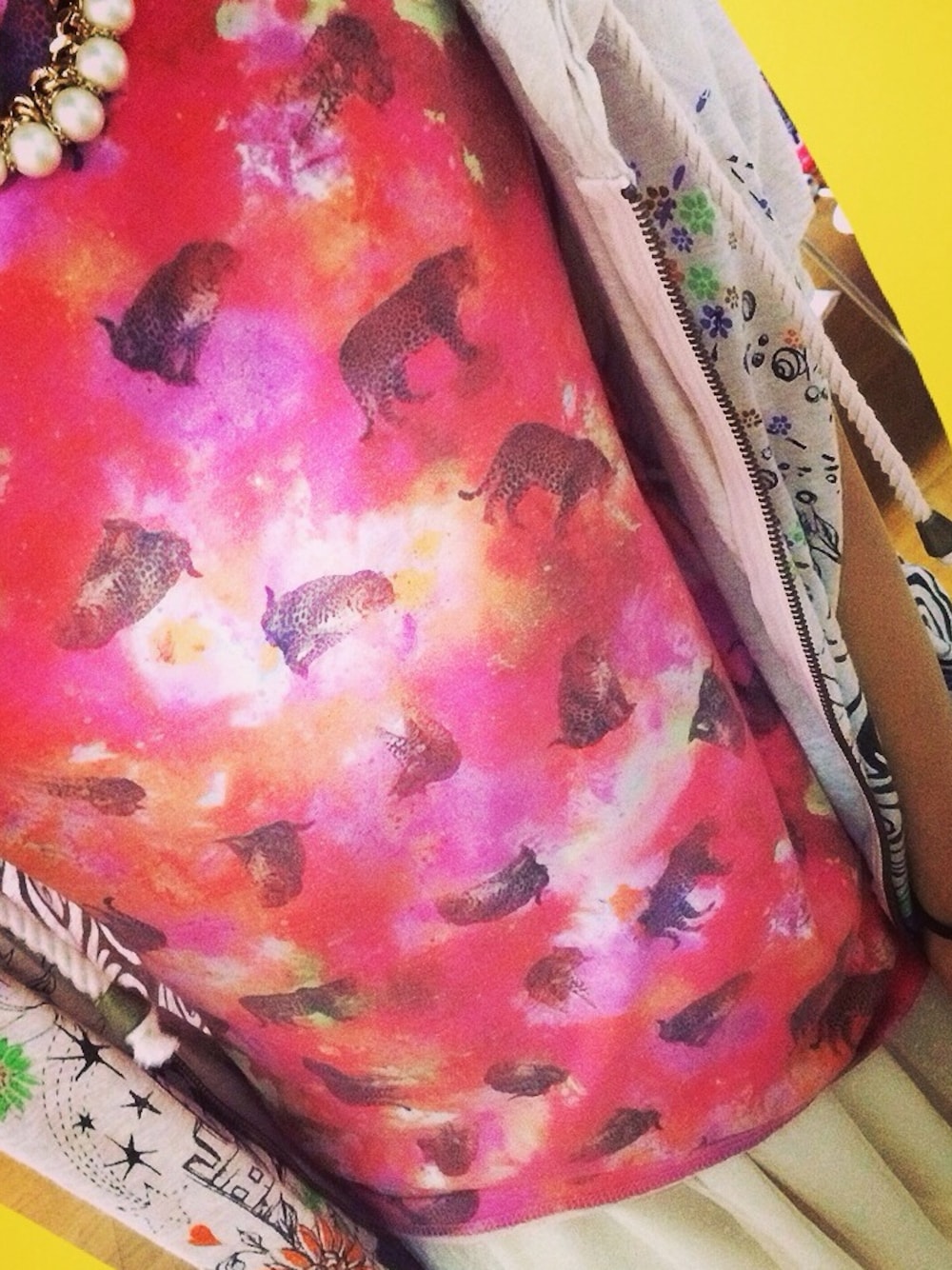 「私服通勤」｜「Xfrmのアイテム（Tシャツ/カットソー、ピンク系）」を使った、おふみんさん（レディース・158cm）の秋コーディネートの1枚目の写真