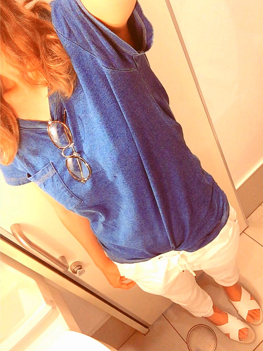 「ラフ、ナツ、夏、サンダル、半袖デビュー、Avan Lily、ラクチンコーデ」｜「AVAN LILYのchick カットインディゴポケットTシャツ（Tシャツ/カットソー、ブルー系）」を使った、じょんちゃん。さん（レディース・172cm）の夏コーディネートの1枚目の写真