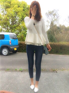 「アイテム（ボディバッグ/ウエストポーチ、ブルー系）」を使った、hiyokoさん（レディース・170cm）の春コーディネート