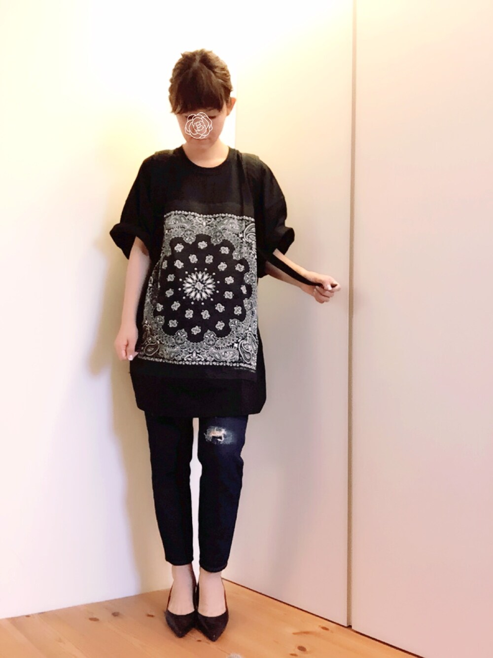 「リュック、ビッグT、ダメージデニム、GU、カジュアルコーデ、デニムパンツ」｜「GUのアイテム（その他パンツ、ブルー系）」を使った、mikamoさん（レディース・158cm）の夏コーディネートの1枚目の写真