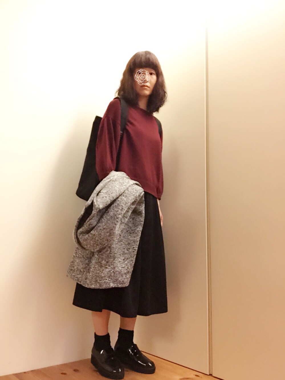 「リュック、ボルドー、カジュアル、WEAR☆MINI部、年末、ラフ、オトナカジュアル、ニット」｜「GUのアイテム（その他パンツ、ブラック系）」を使った、mikamoさん（レディース・158cm）の冬コーディネートの1枚目の写真