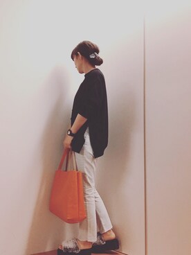 「アイテム（ヘアアクセサリー、ブルー系）」を使った、mikamoさん（レディース・158cm）の秋コーディネート