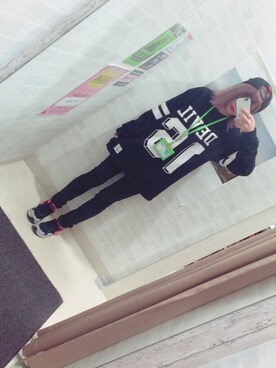 「Deviluse（Deviluse）のアイテム（スウェット）」を使った、ゆっちょんさん（レディース・157cm）の春コーディネート