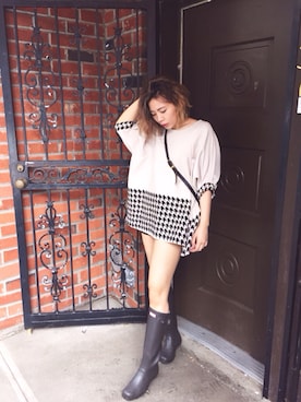 「アイテム（チュニック、ベージュ系）」を使った、Enyuさん（レディース・163cm）の夏コーディネート