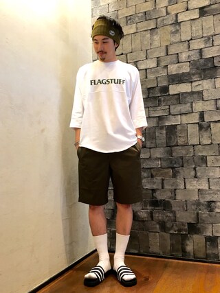 Daisuke Sakamoto使用「FLAGSTUFF（【別注】 ＜FLAGSTUFF＞ LOGO HAIRBNAD/ヘアバンド）」的時尚穿搭