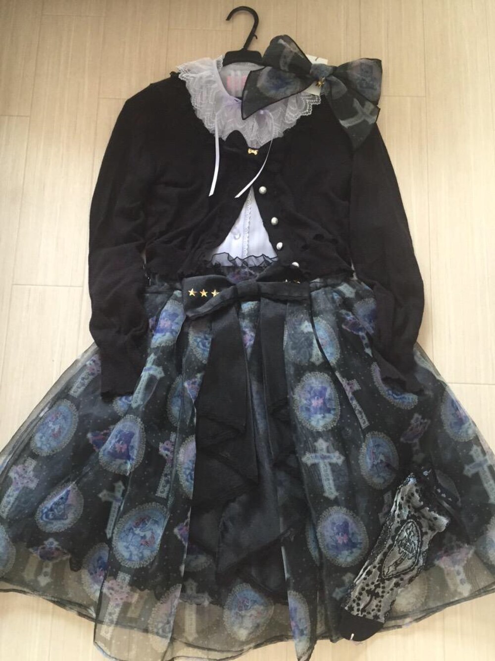 「シフォンスカート」｜「Angelic Prettyのアイテム（ソックス/靴下、ブラック系）」を使った、おもちさん（レディース・149cm）の秋コーディネートの1枚目の写真