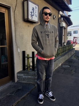 「VISSLA（ヴィスラ）のアイテム」を使った、niceyashiroさん（メンズ・174cm）の秋コーディネート