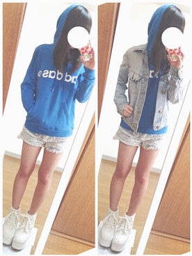 「アイテム（デニムパンツ、シルバー系）」を使った、おもちちゃんさん（レディース・156cm）の春コーディネート